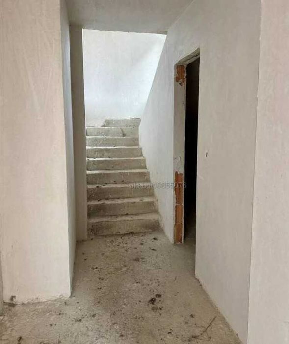 Предлагаме еднофамилни къщи в град Поморие