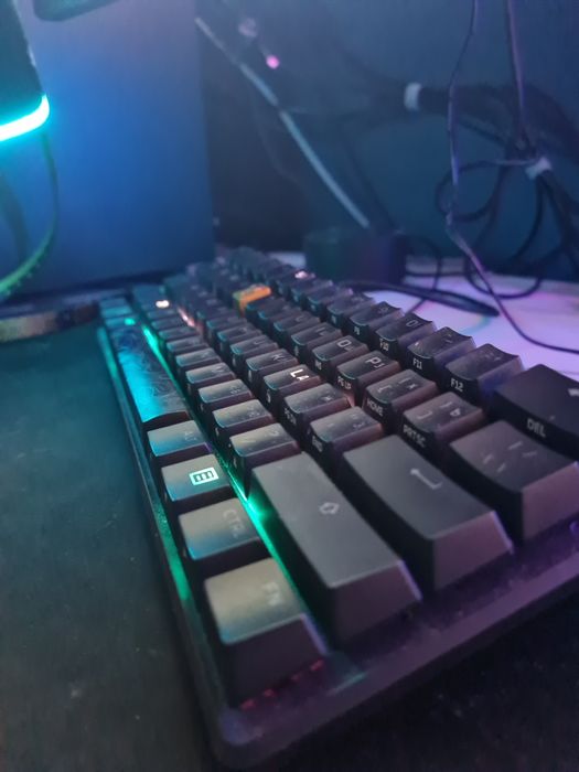 Продаю клавиатуру Hyperx alloy 60% origin