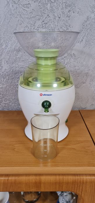 Сокоизтисквачка Rohnson R-420