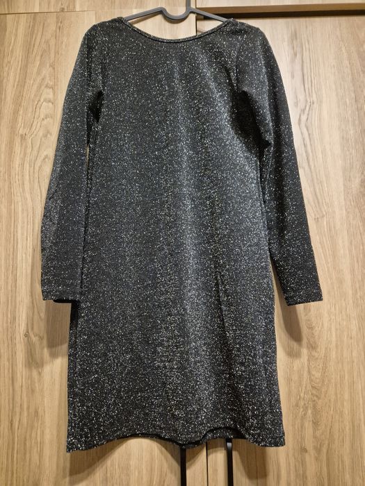 Нова рокля с ефектен гръб