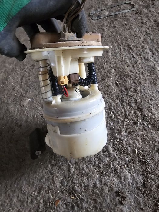 Pompa benzina in rezervor Dacia Logan [2004 - 2008] Sedan 1.4 MT