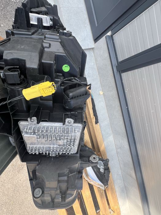 BMW Series 1 F40 LED фарове