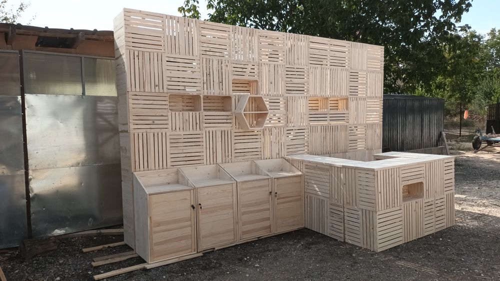 Щандове за изложения и панаири.