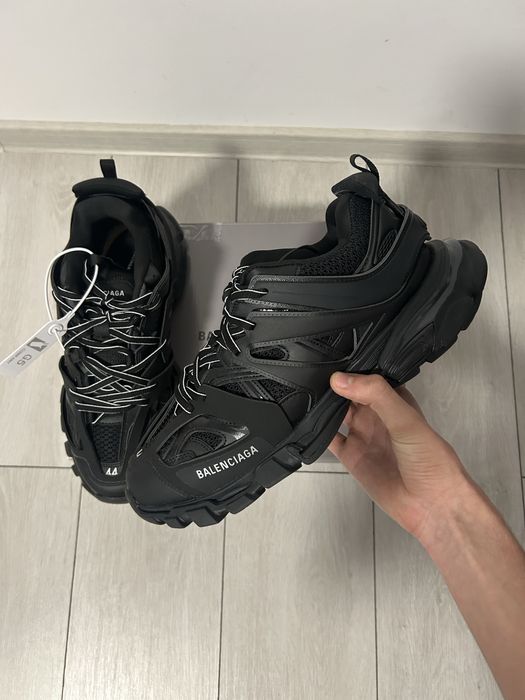 Balenciaga Track