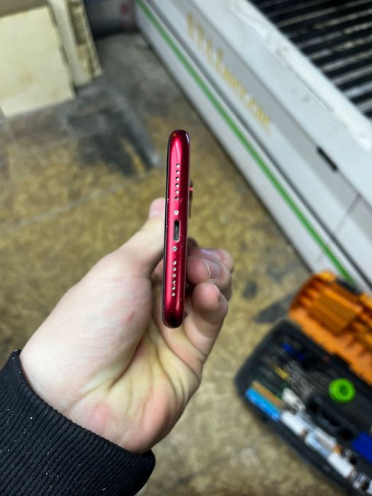 Айфон 11 64гб срочно