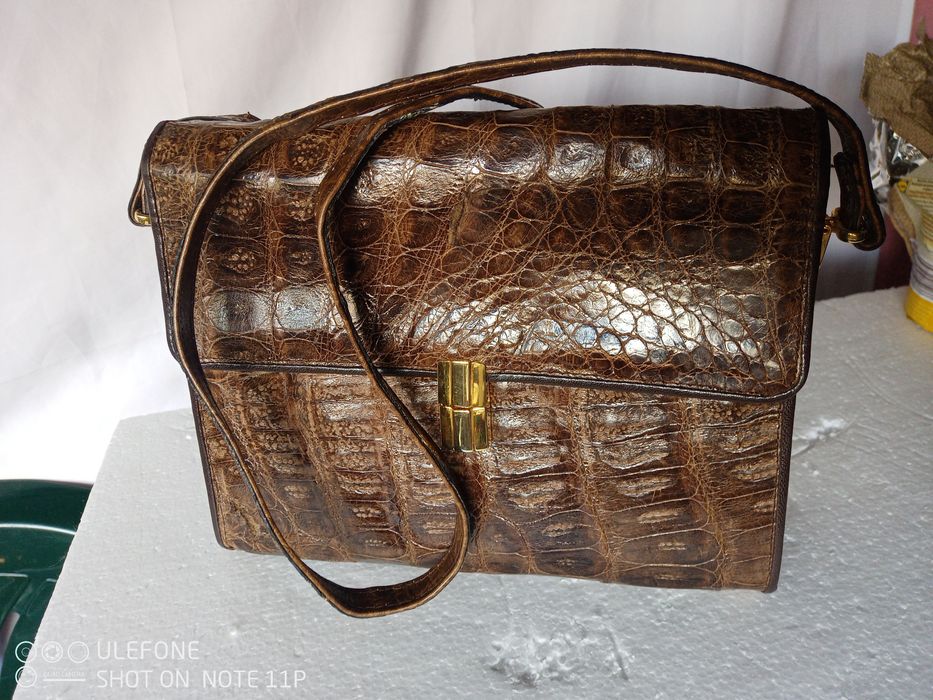 Geanta din piele de calitate