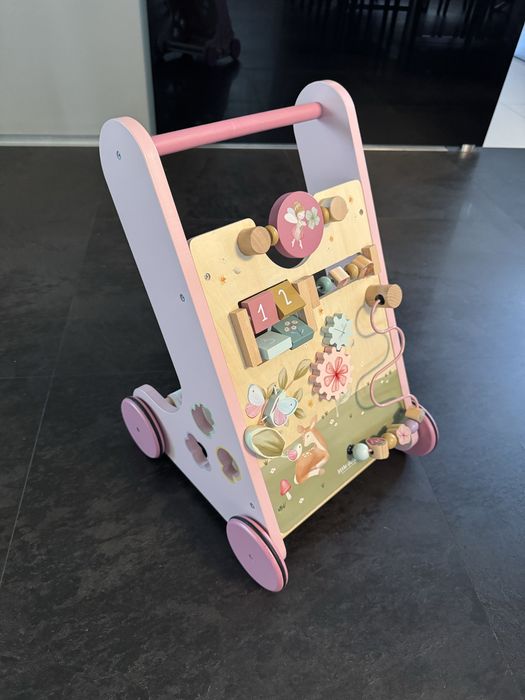 Дьрвена проходилка / уокьр (розова) Little Dutch