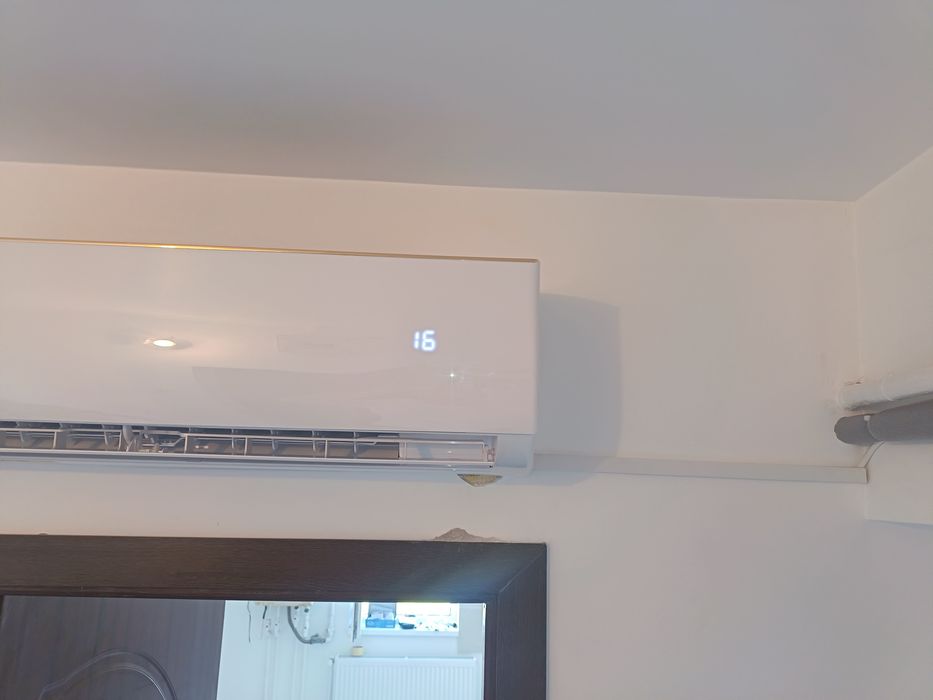 Montaj,  service igienizare reparare aer condiționat