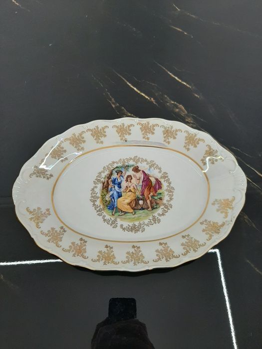 Мадонна, этажерка подарок