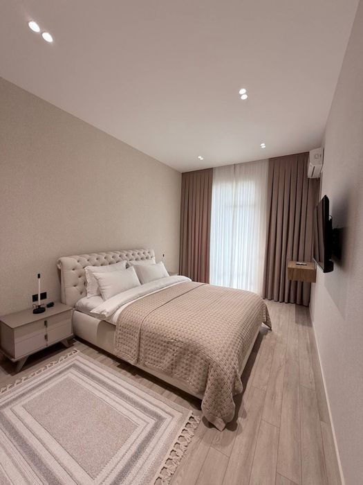 Срочно! Продается 2/4/10 в новостройке на ул Махтумкули!!!