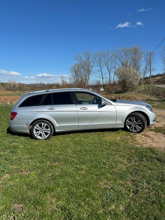 Vând sau schimb Mercedes