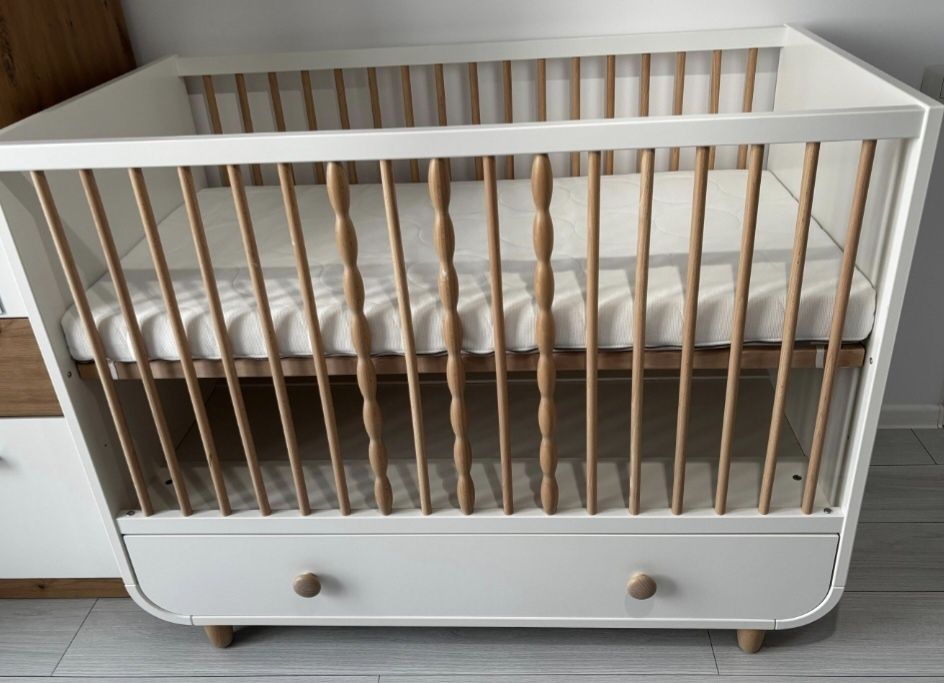 Patut Ikea - folosit, cu saltea