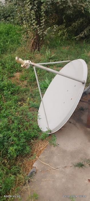 Продам тюнер спутниковый  с маленькой тарелкой в комплекте