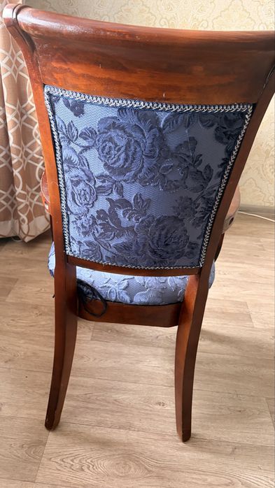 Продам стулья, срочно!!