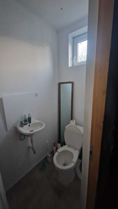 Hala / spatiu depozitare / de vanzare