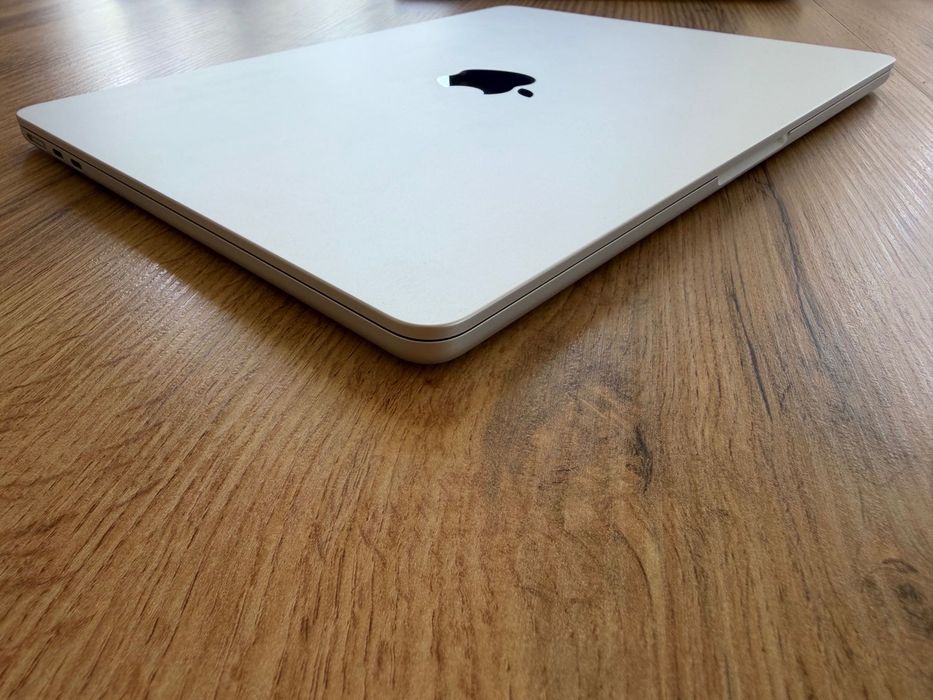 MacBook Air 13" M4 Chip 10-CPU, 8-GPU, 16GB RAM, 256GB SSD В ГАРАНЦИЯ ДО 25.06.2027г.