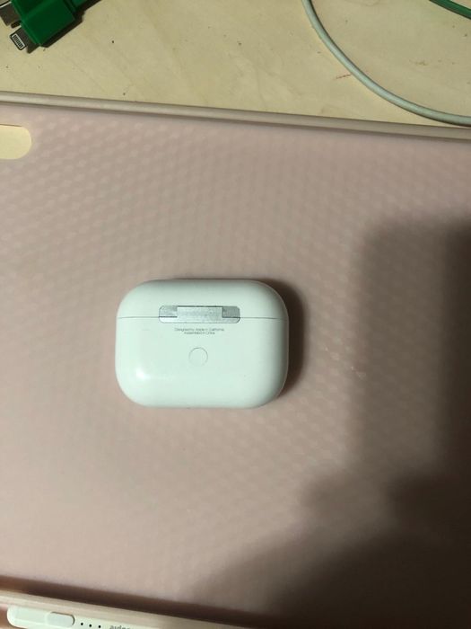 vand casti AIR PODS 2 PRO originale cu serie orice verficare