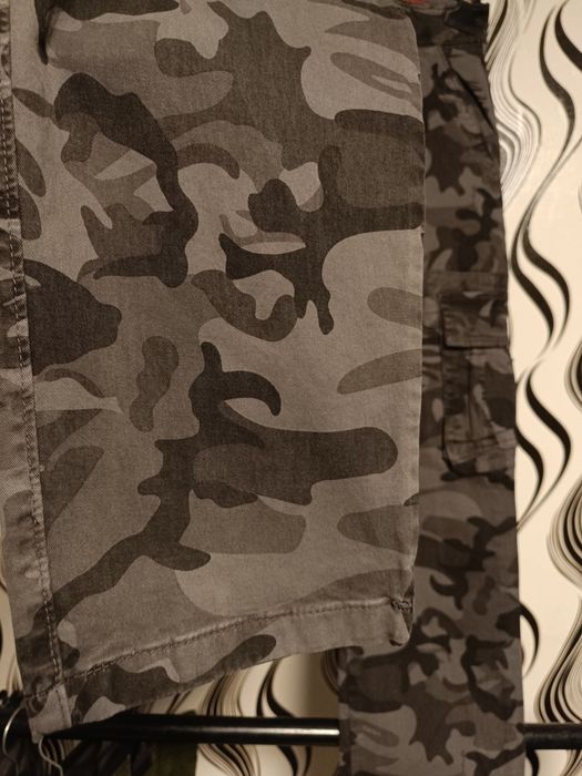 Камуфлажен карго панталон