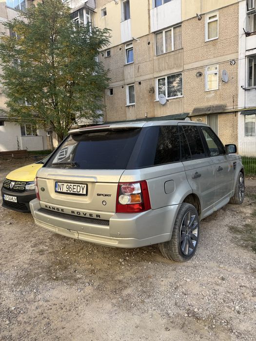 Vand sau schimb cu masina pe dreapta