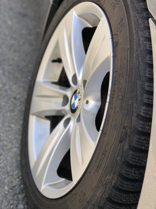 BMW  Seria 5, model  530 xDrive  Touring  4x4