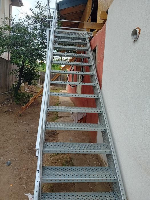 Scara metalica zincata de exterior 6m lungime