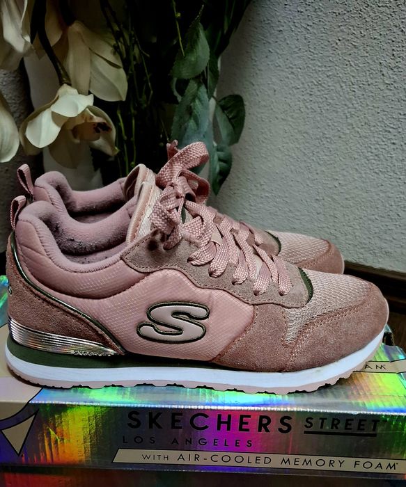Skechers Uno nr 36!