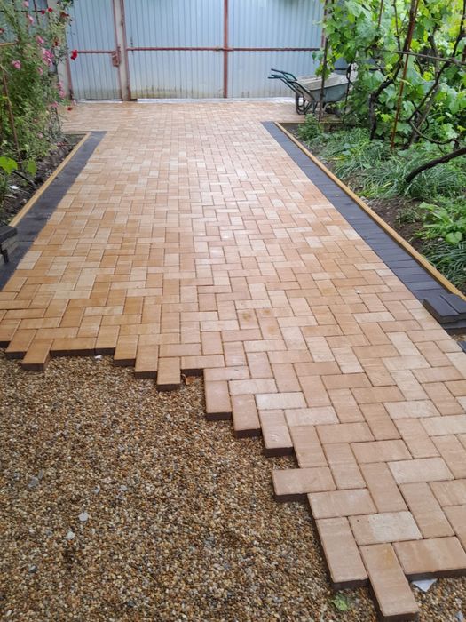 Amanajari interioare si exterioare