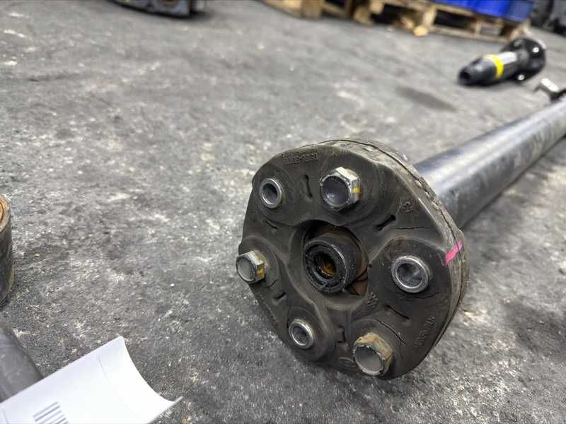 Карданный вал Genesis G80 2016