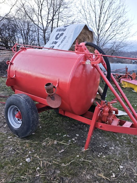 Vidanja, vitanjă(vidanjeră, cisterna,vitanjera)1700 litri