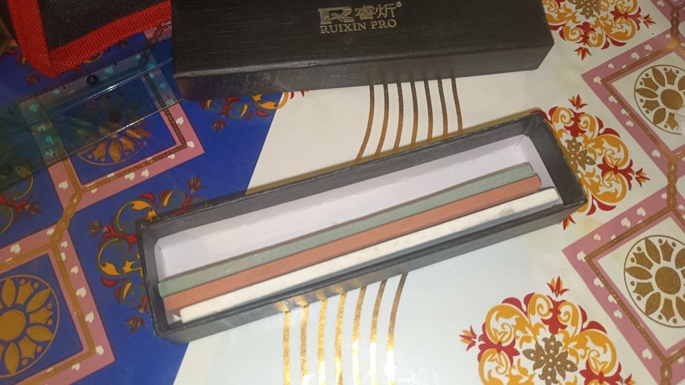 Точилка для ножей