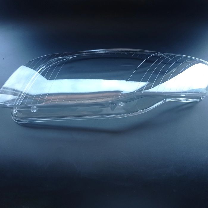 Стекла фар для Audi A4 B7.