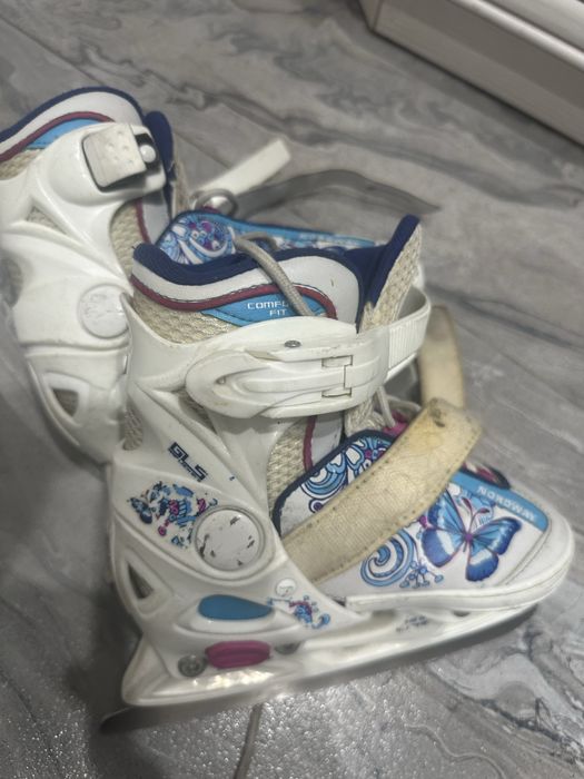 Продам коньки ( детские)