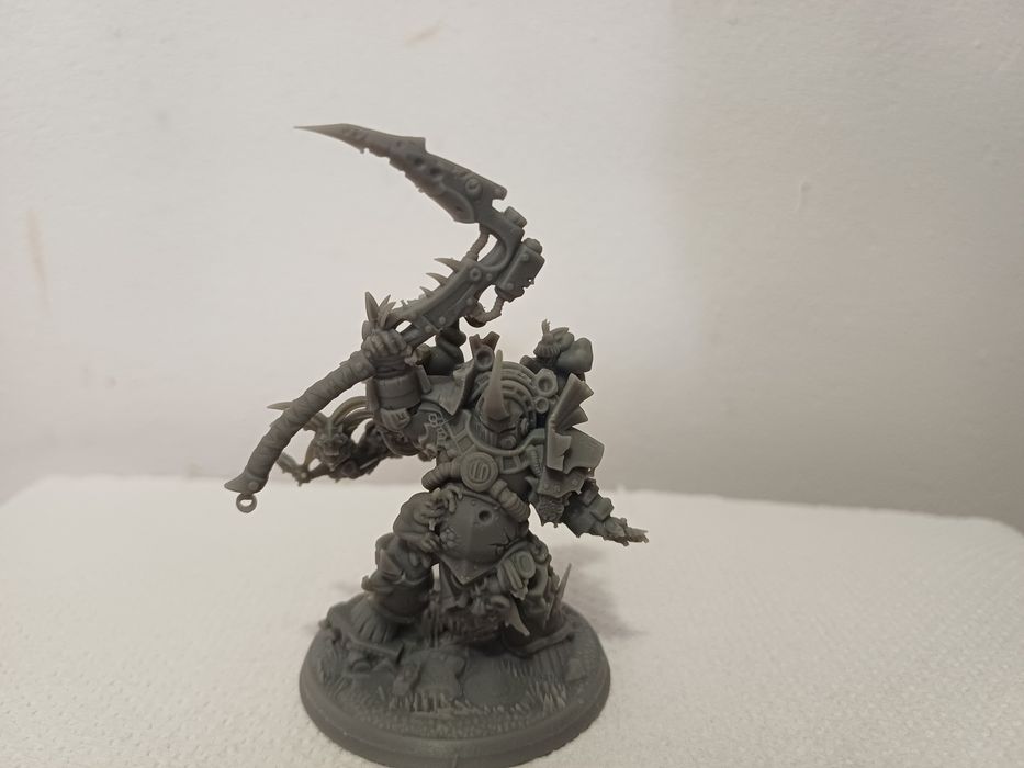 Фигурки warhammer направени на принтер