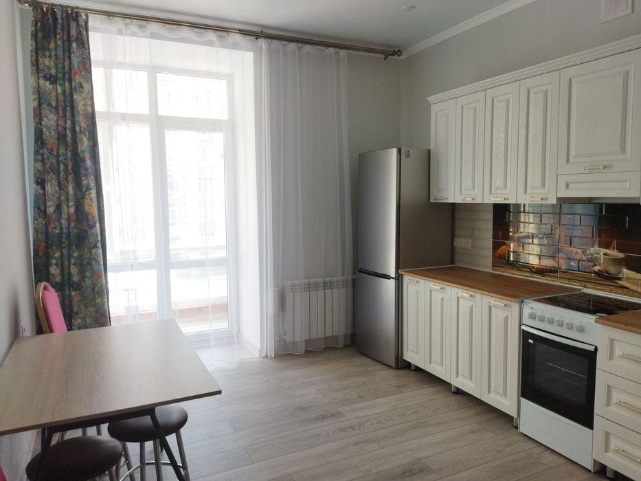 Сдаю 3 комнатную квартиру