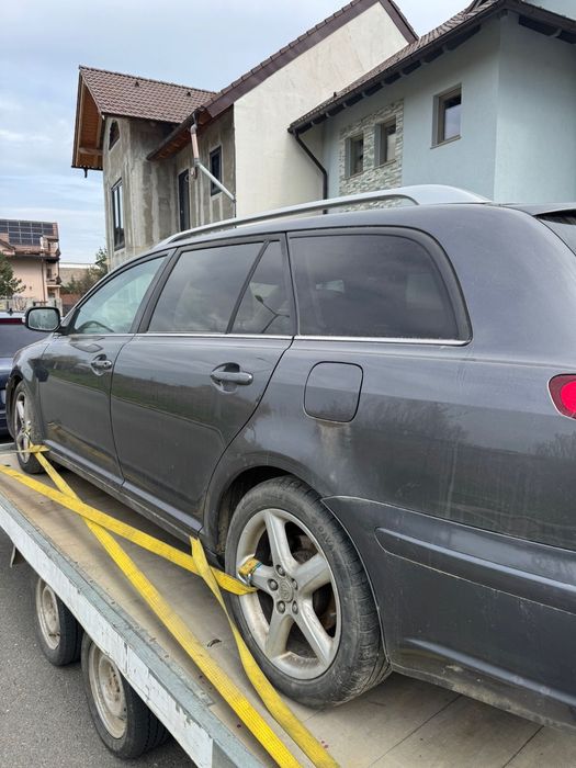Dezmembrez Toyota Avensis T25 2007