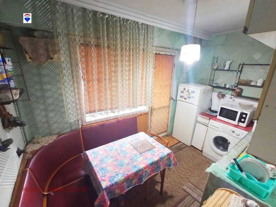 Продава се Двустаен апартамент в Русе, Родина 2 - 61 кв.м за 933 €/кв.м - Снимка #3