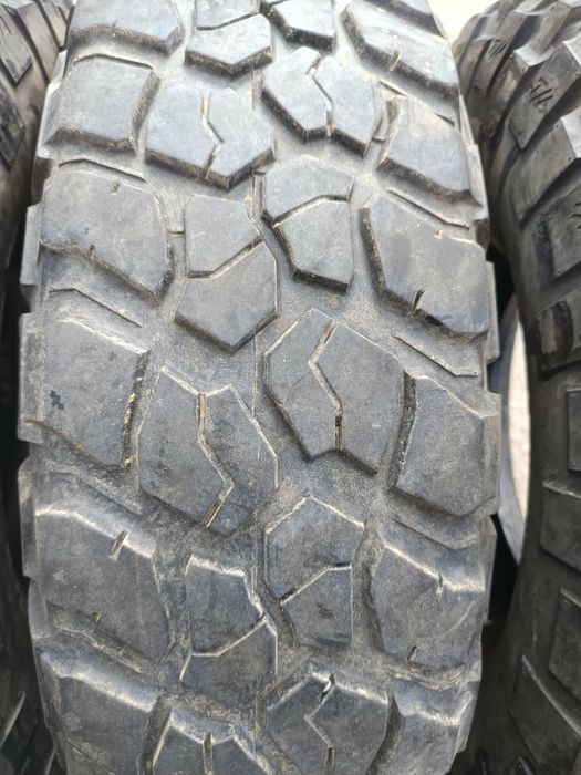 255/85/16 4броя BfGoodrich Mud-Terrain T/A.Гумите са в перфектно състо