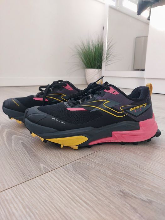 Маратонки за бягане Joma, 39 номер
Дамски спортни обувки, бягане, розо