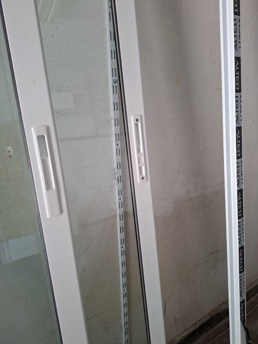 Продавам алуминиева дограма