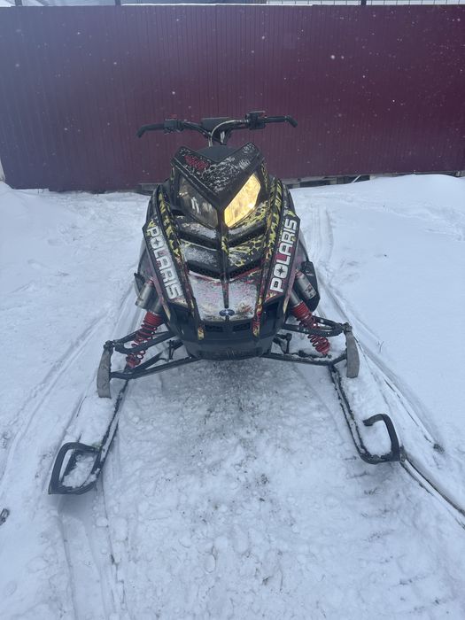 Продам снегоход Polaris Rush