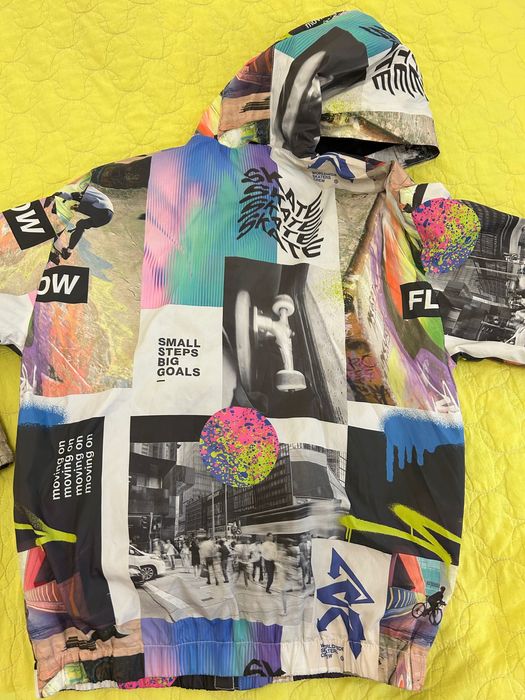 Супер готино яке Reserved