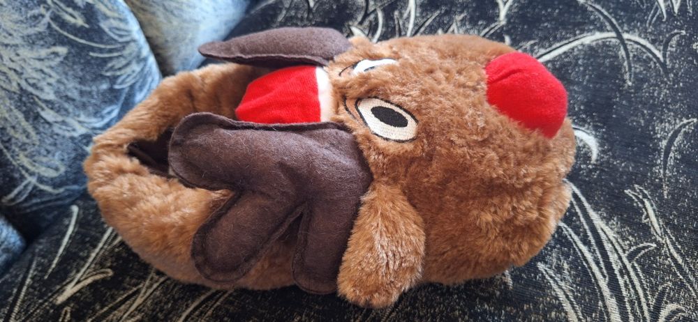 Плюшени коледни домашни пантофи