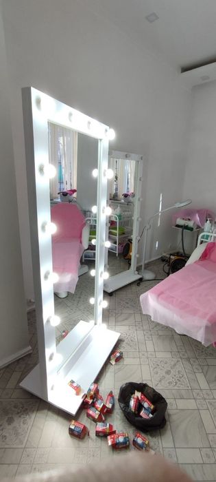 Гримерный зеркало