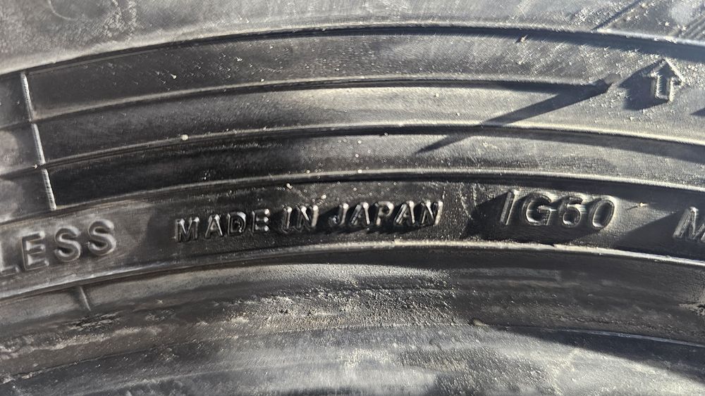 Шины Yokohama идеальном состоянии