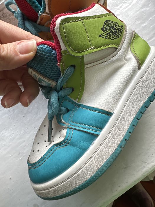 Кроссовки разноцветные детские