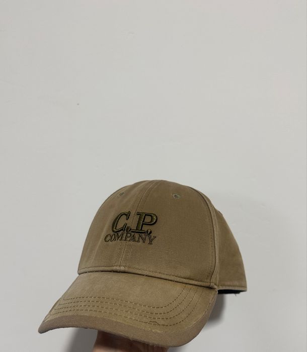 продам бейсболку C.P company junior 100%ориг