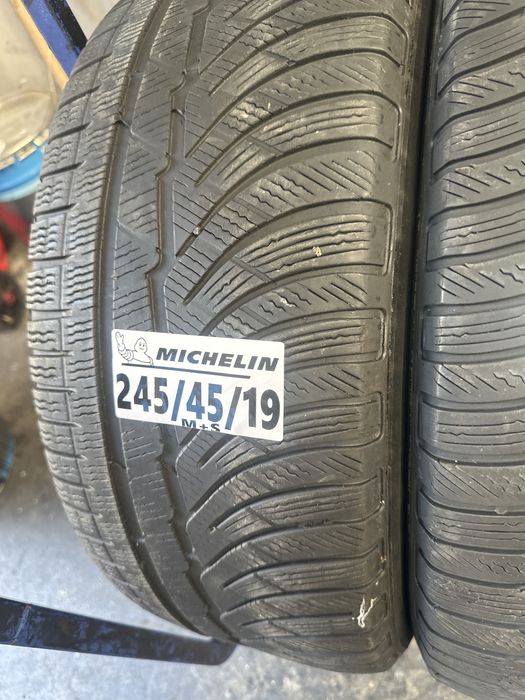 245/45/19 Michelin M+S