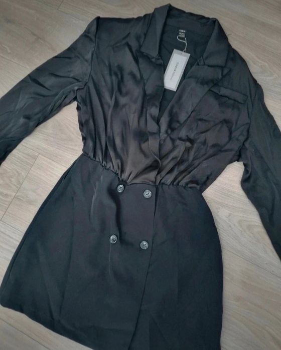 Rochie neagră de damă