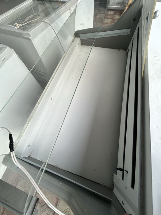 Продам витрины холодильник