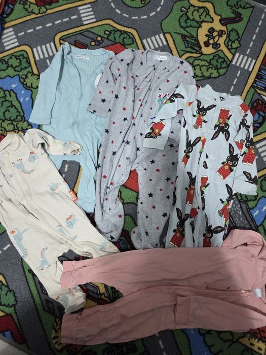 Lot haine masurile 74-80-86